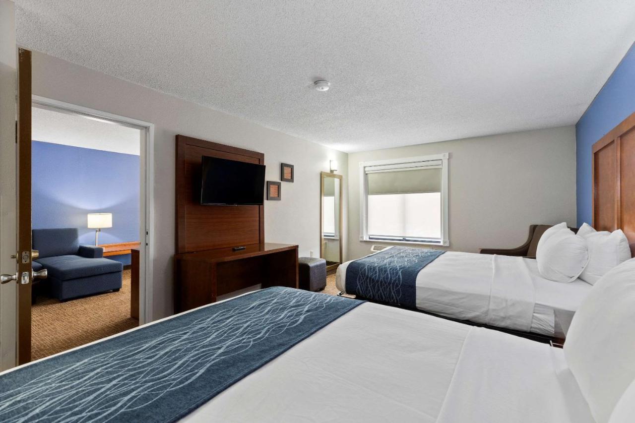 Comfort Inn & Suites St Louis-Hazelwood Exteriör bild