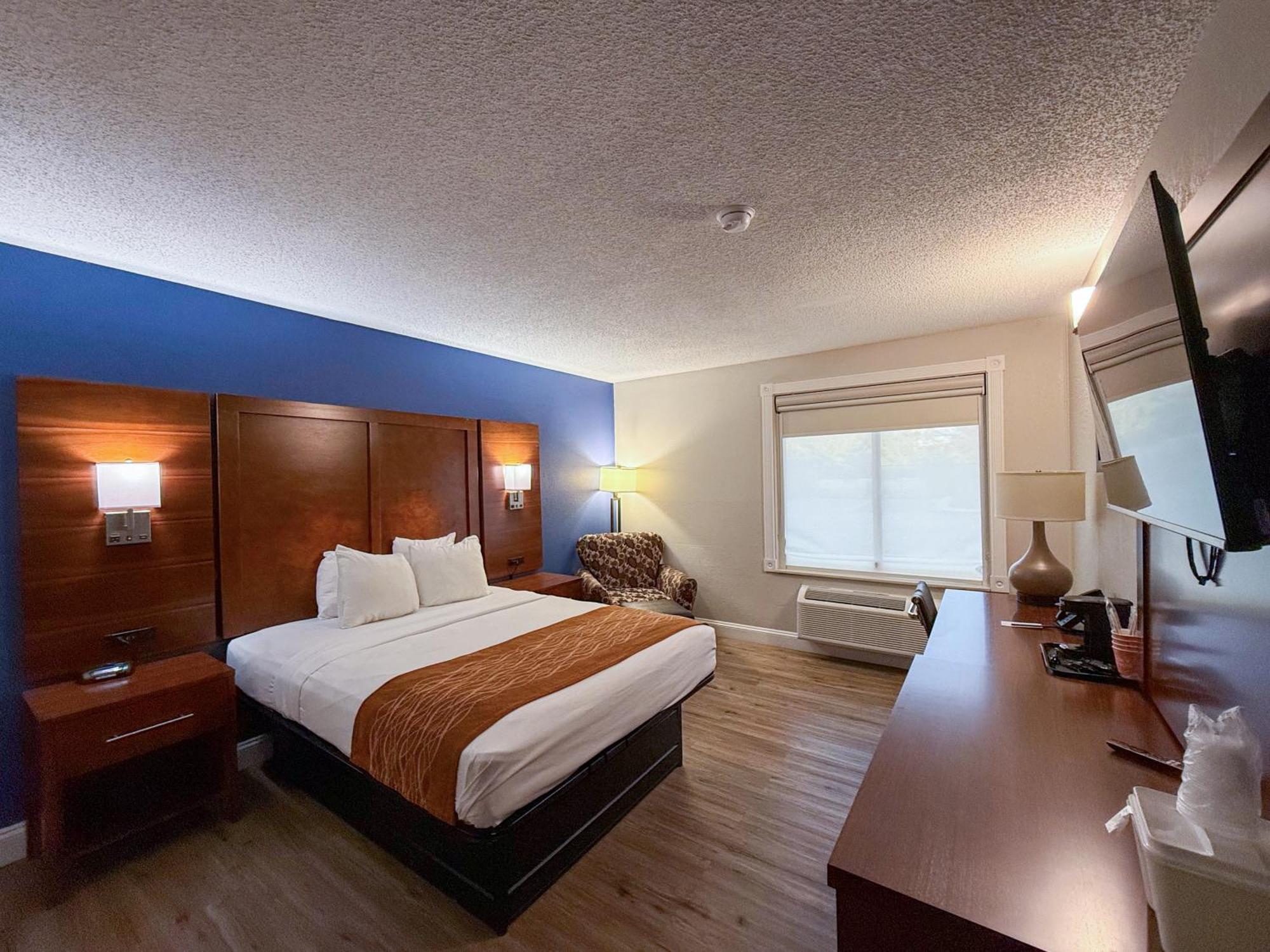 Comfort Inn & Suites St Louis-Hazelwood Exteriör bild