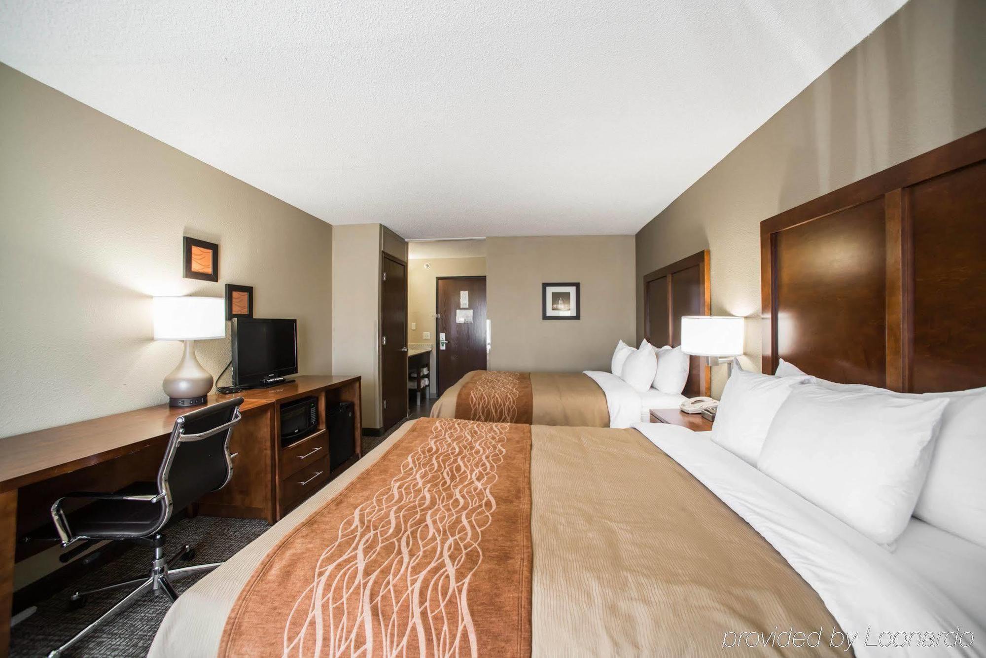 Comfort Inn & Suites St Louis-Hazelwood Exteriör bild
