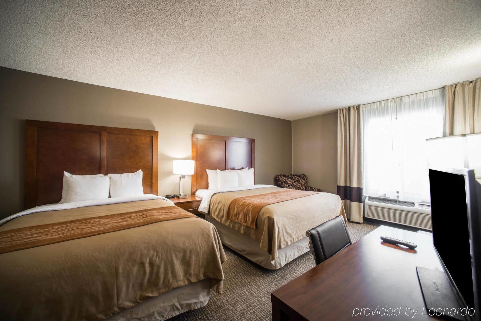 Comfort Inn & Suites St Louis-Hazelwood Exteriör bild