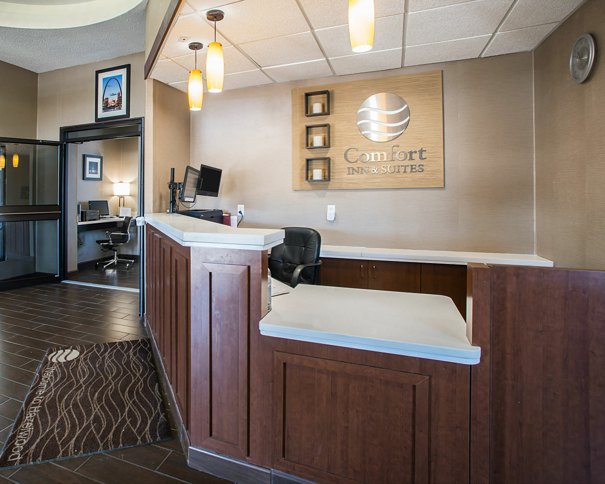 Comfort Inn & Suites St Louis-Hazelwood Exteriör bild